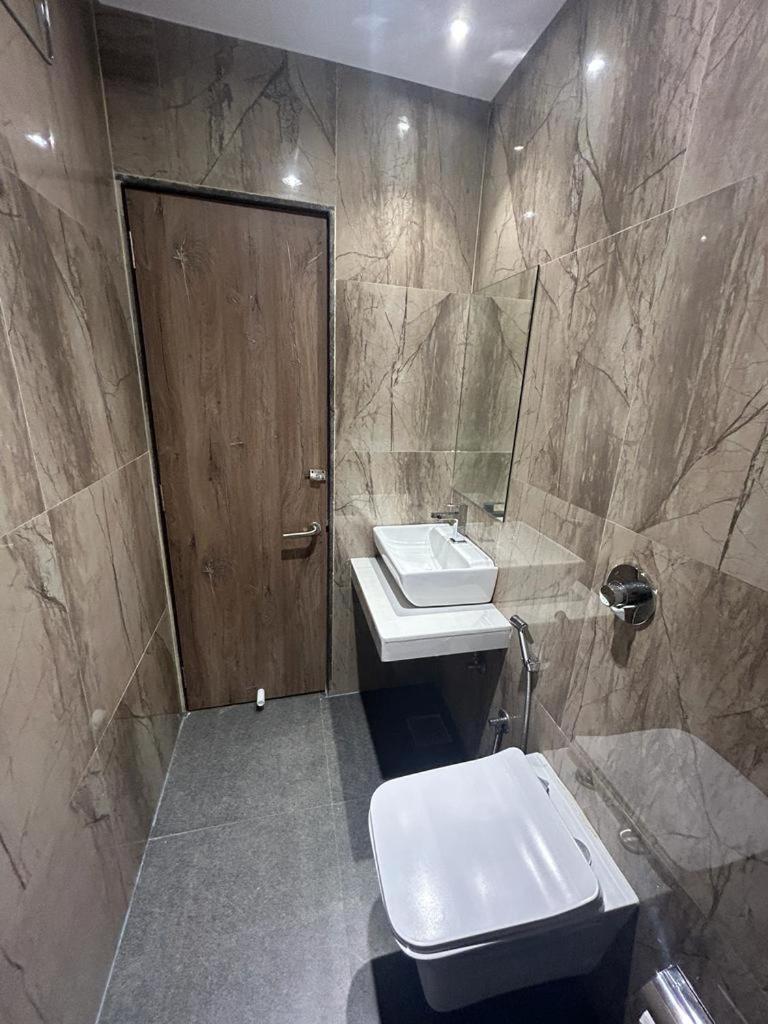 Mig Suites Mumbai Exterior photo