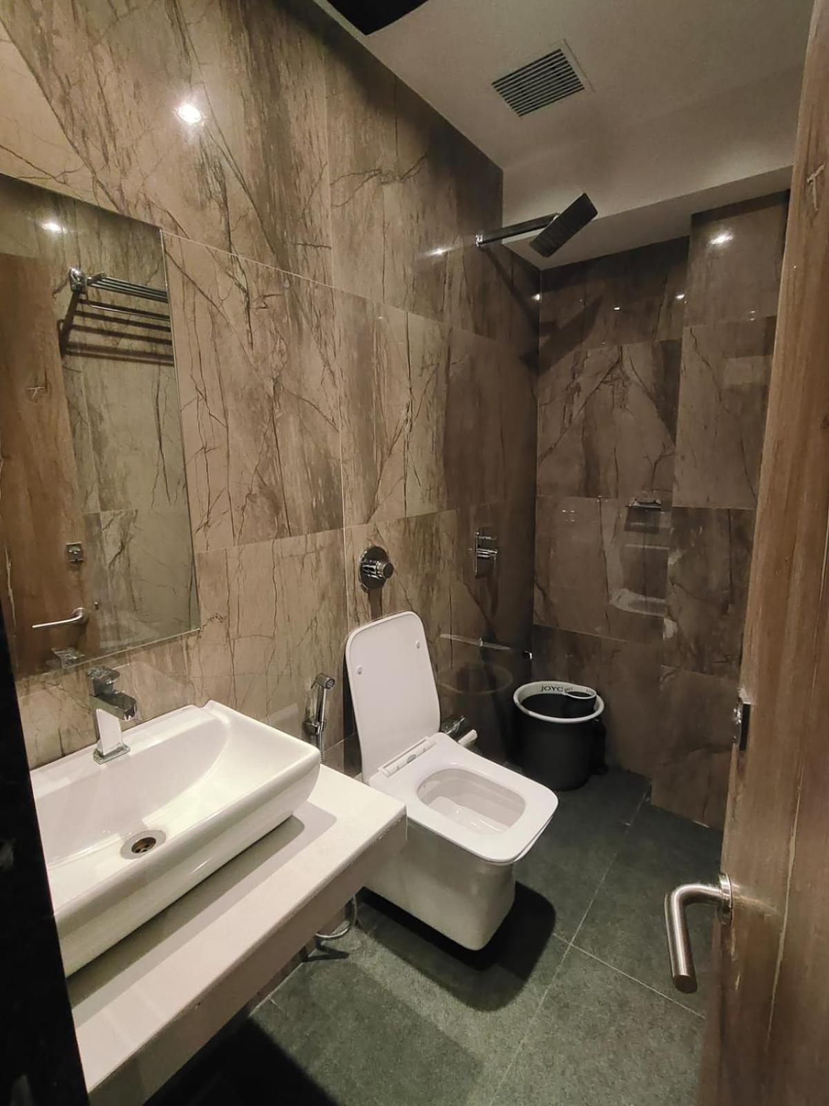 Mig Suites Mumbai Exterior photo