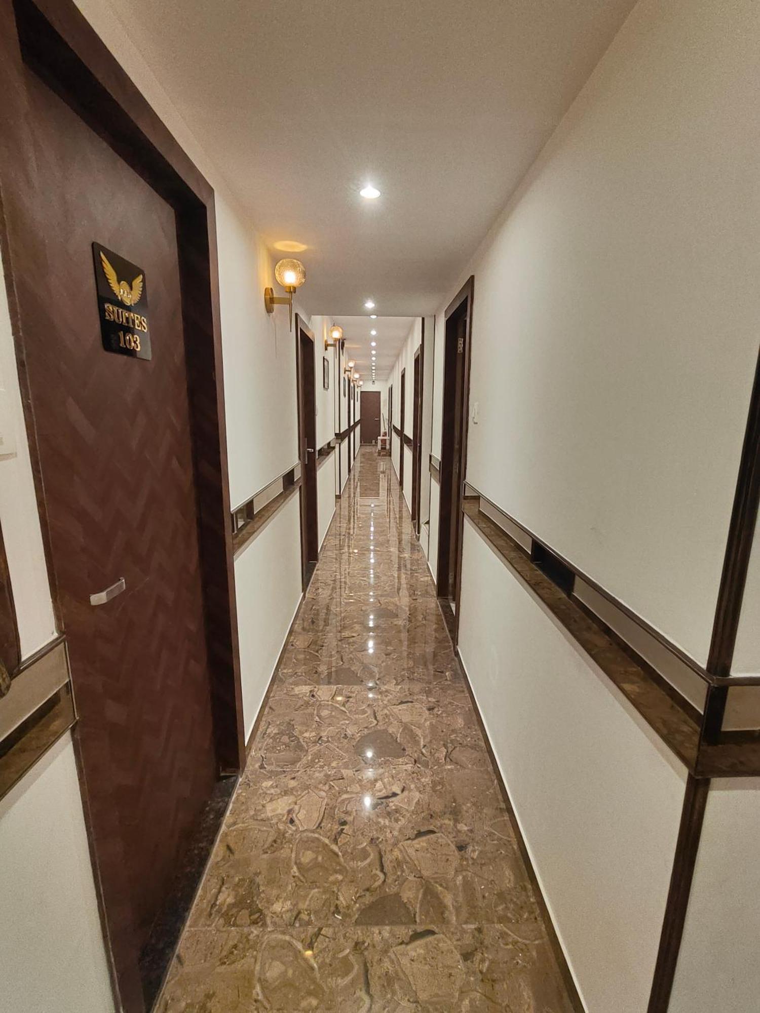 Mig Suites Mumbai Exterior photo