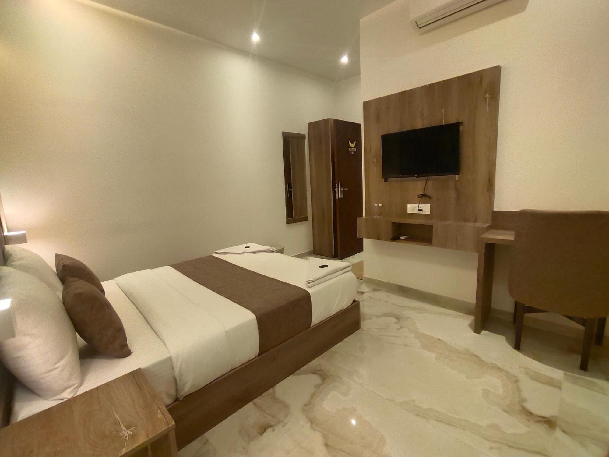 Mig Suites Mumbai Exterior photo