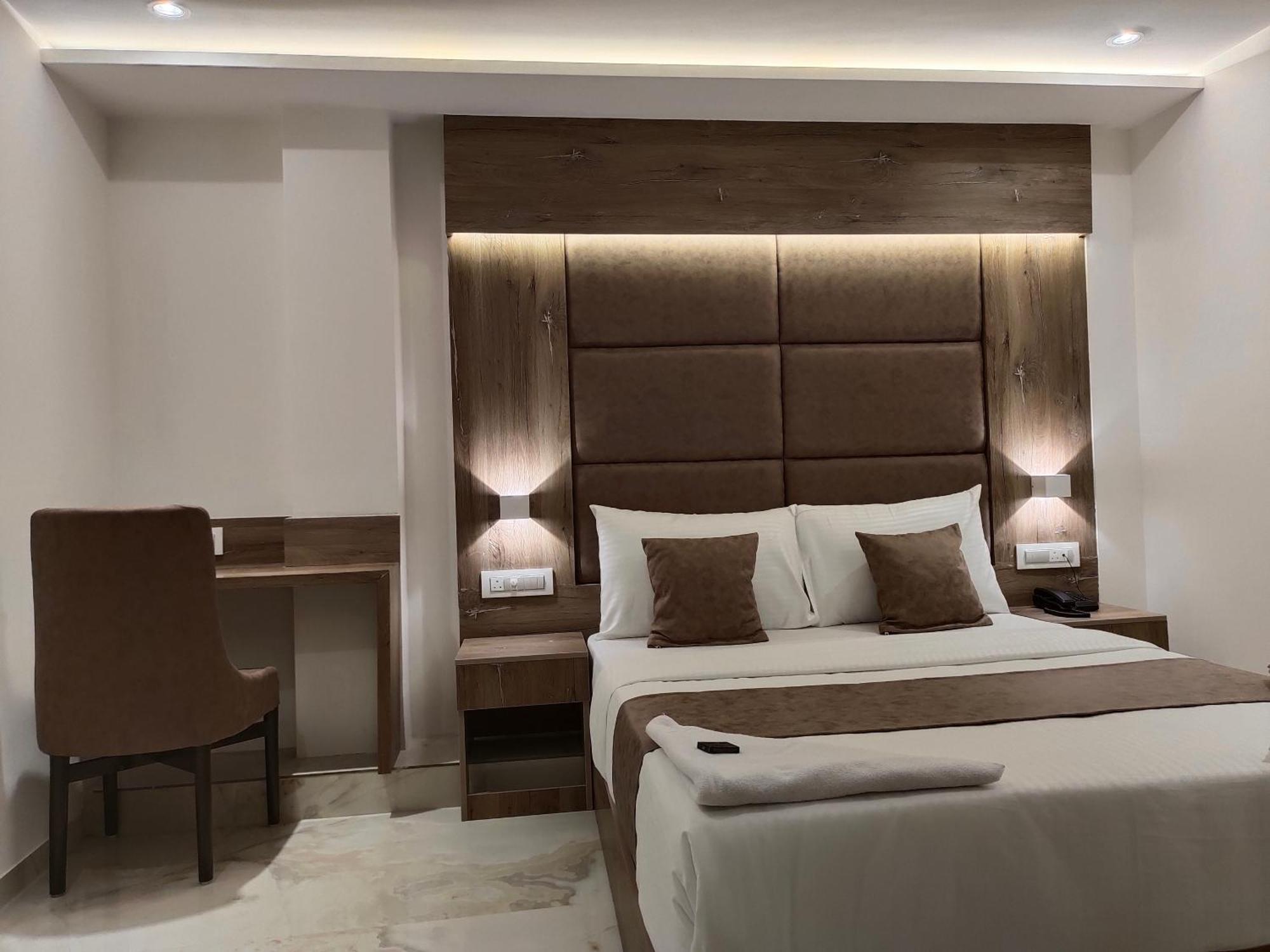 Mig Suites Mumbai Exterior photo